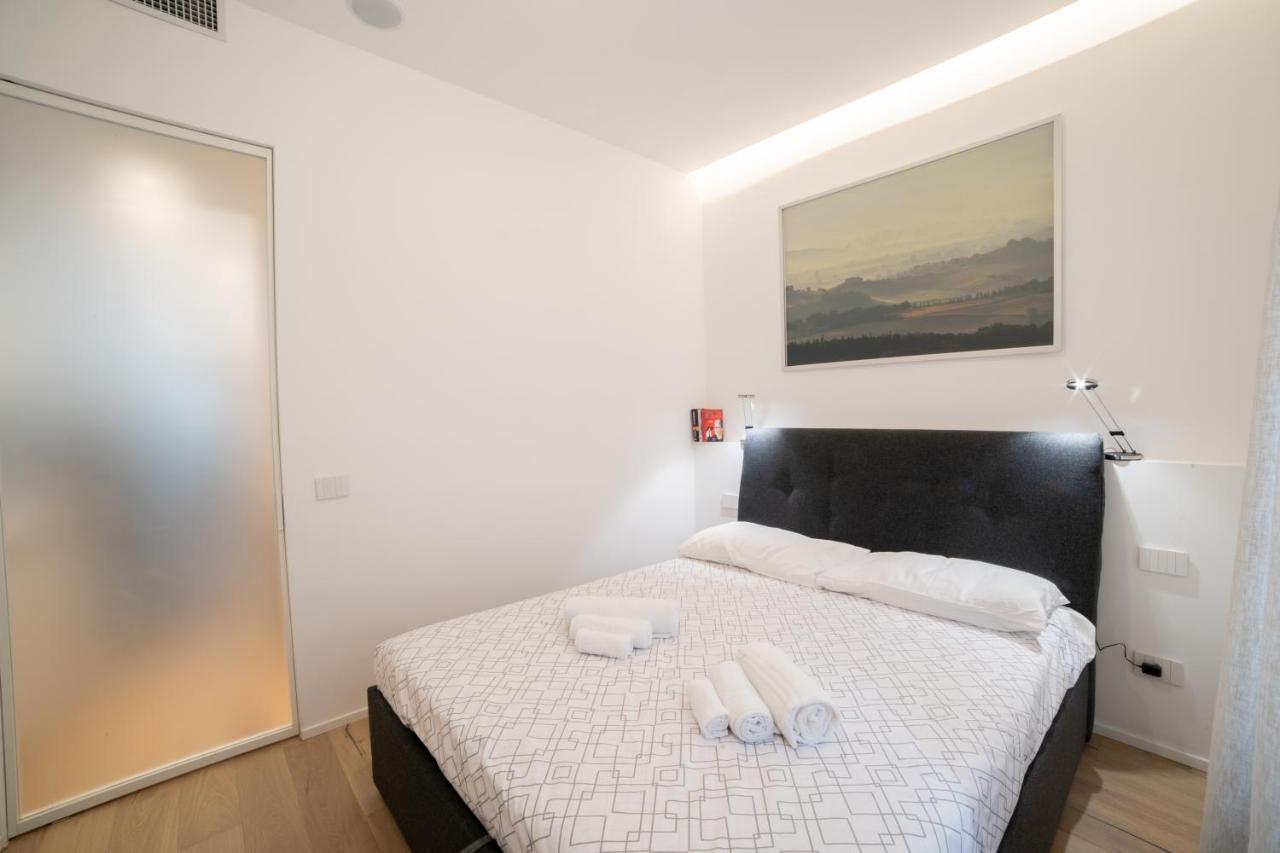 Navigli-Centro-Universita, Amazing New Apartment Милан Экстерьер фото