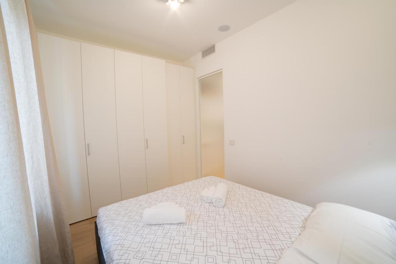 Navigli-Centro-Universita, Amazing New Apartment Милан Экстерьер фото